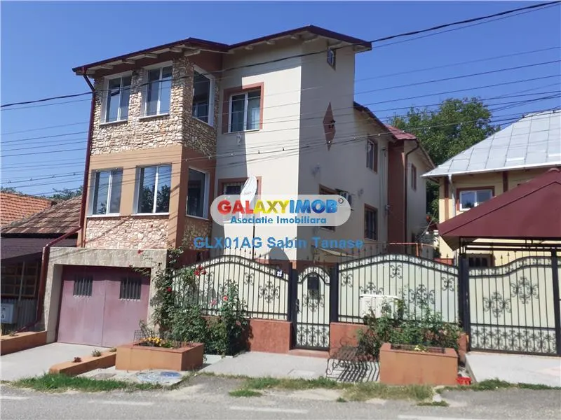 De vanzare VILA MODERNA S+P+E VALEA MARE 4 km de centrul orasului - foto 1