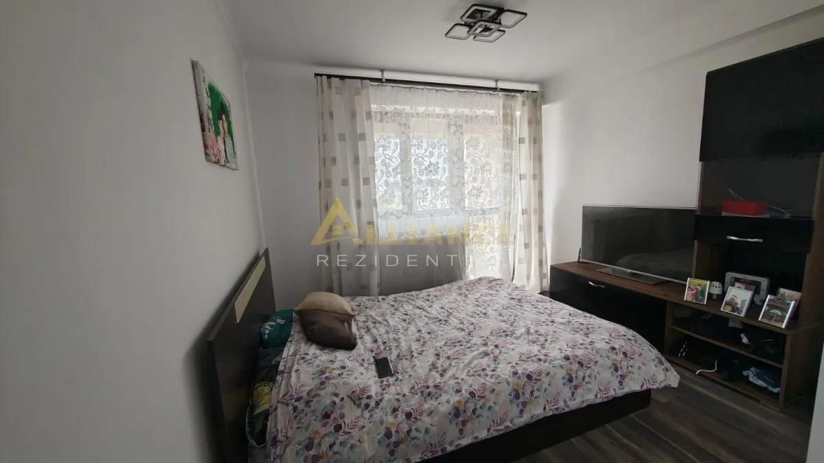 Casa cu etaj - Mobilata/utilata- gata de mutat - foto 10
