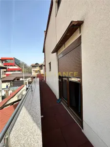 Casa de vanzare 4 camere – Str. Iarba Campului  Pret: 385000€ - Bucuresti
