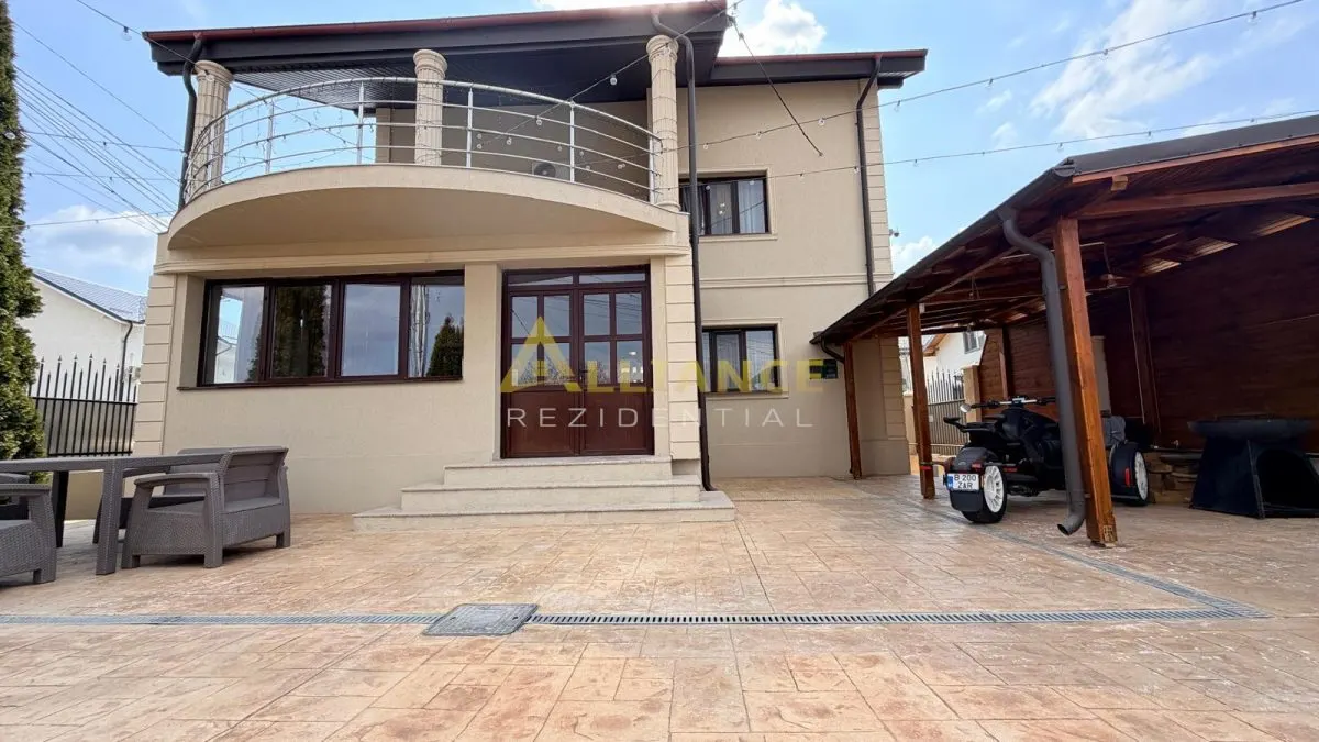 Vila spatioasa cu 9 camere, foisor, magazie, curte amenajata complet - foto 1