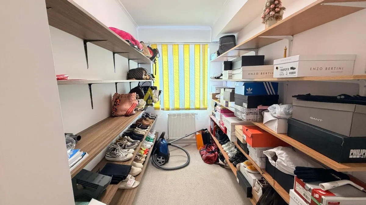 Vila spatioasa cu 9 camere, foisor, magazie, curte amenajata complet - foto 14