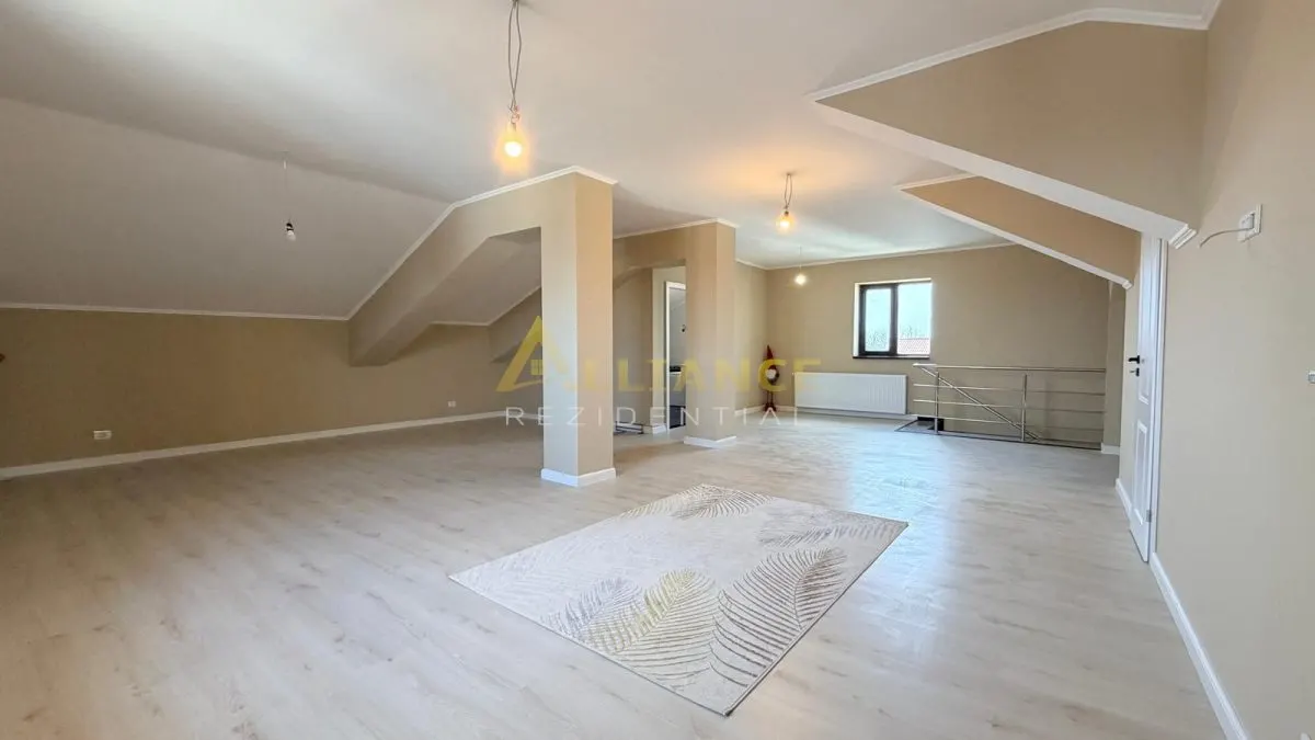 Vila spatioasa cu 9 camere, foisor, magazie, curte amenajata complet - foto 17