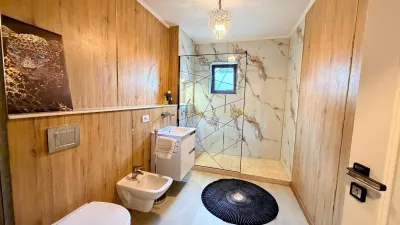Vila spatioasa cu 9 camere, foisor, magazie, curte amenajata complet - foto 19