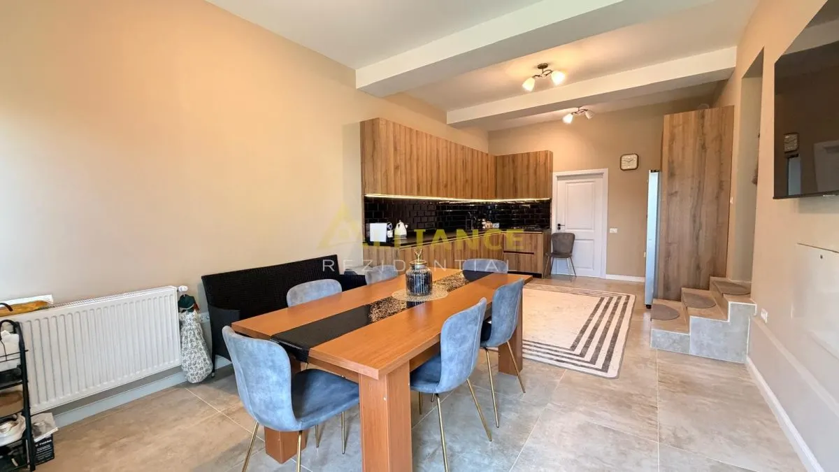Vila spatioasa cu 9 camere, foisor, magazie, curte amenajata complet - foto 7