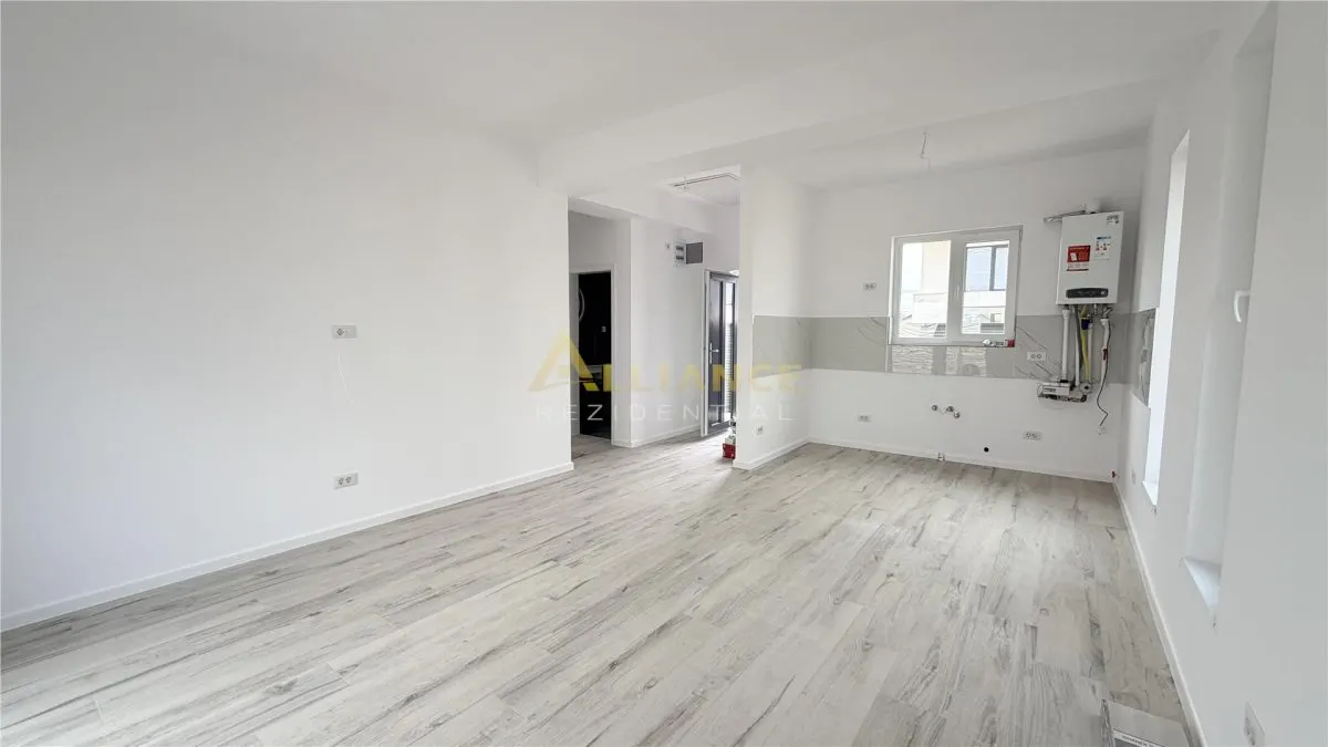 CASA DE  VANZARE - 3 camere - finisaje premium - foto 3