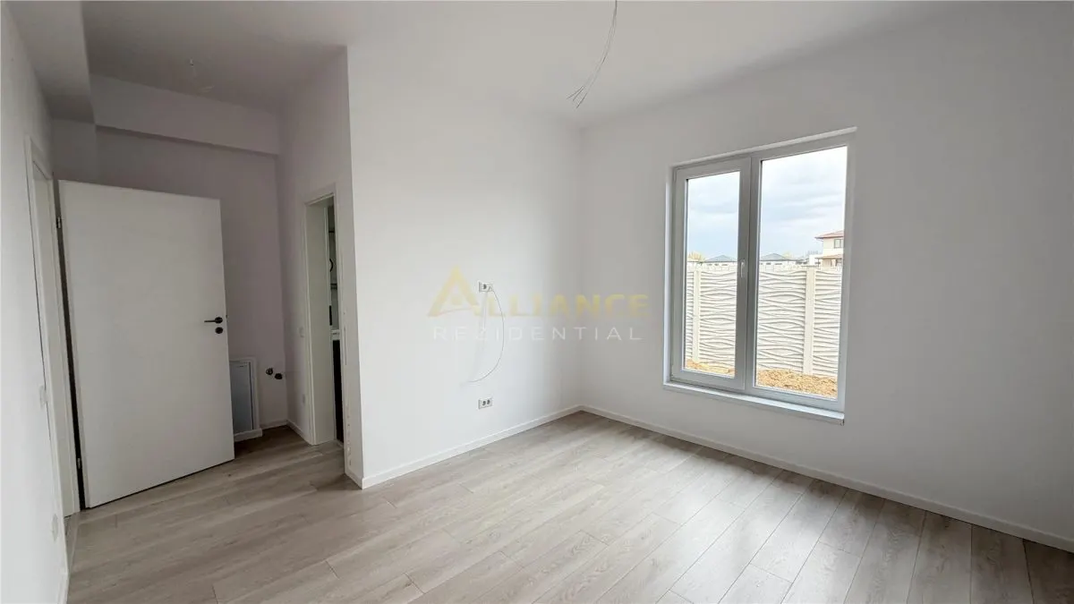 CASA DE  VANZARE - 3 camere - finisaje premium - foto 4