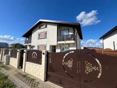 Casa moderna - 4 camere - 2 bai - 350mp - foto 3