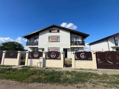 Casa moderna - 4 camere - 2 bai - 350mp - foto 4
