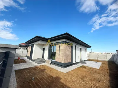 Casa Individuala / 4 Camere / 2 Bai / Teren 370 mp - Berceni