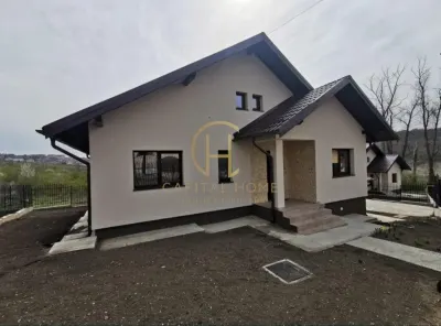 Cas? Individual? de vânzare 4 camere cu beci – 500 mp teren - Balciu