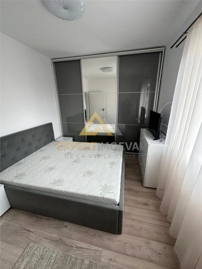 Apartament inchiriere bloc nou - foto 5
