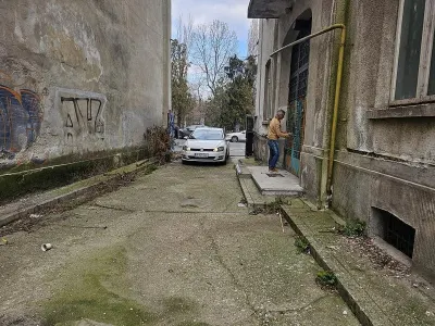 Cladire de birouri - Str. Schitu Magureanu - foto 2