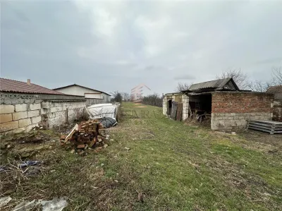 Casa 5 camere parter + etaj, teren de 1000  mq  Livada - foto 2