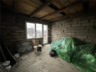 Casa 5 camere parter + etaj, teren de 1000  mq  Livada - foto 13