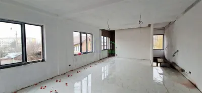 SPATIU COMERCIAL DE INCHIRIAT  FILIASI - foto 5