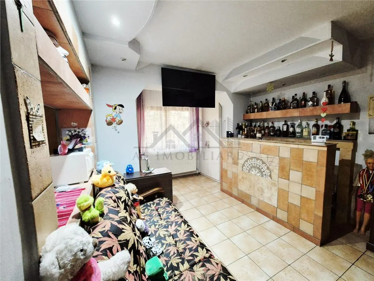 Apartament cu 2 camere de vanzare - foto 3