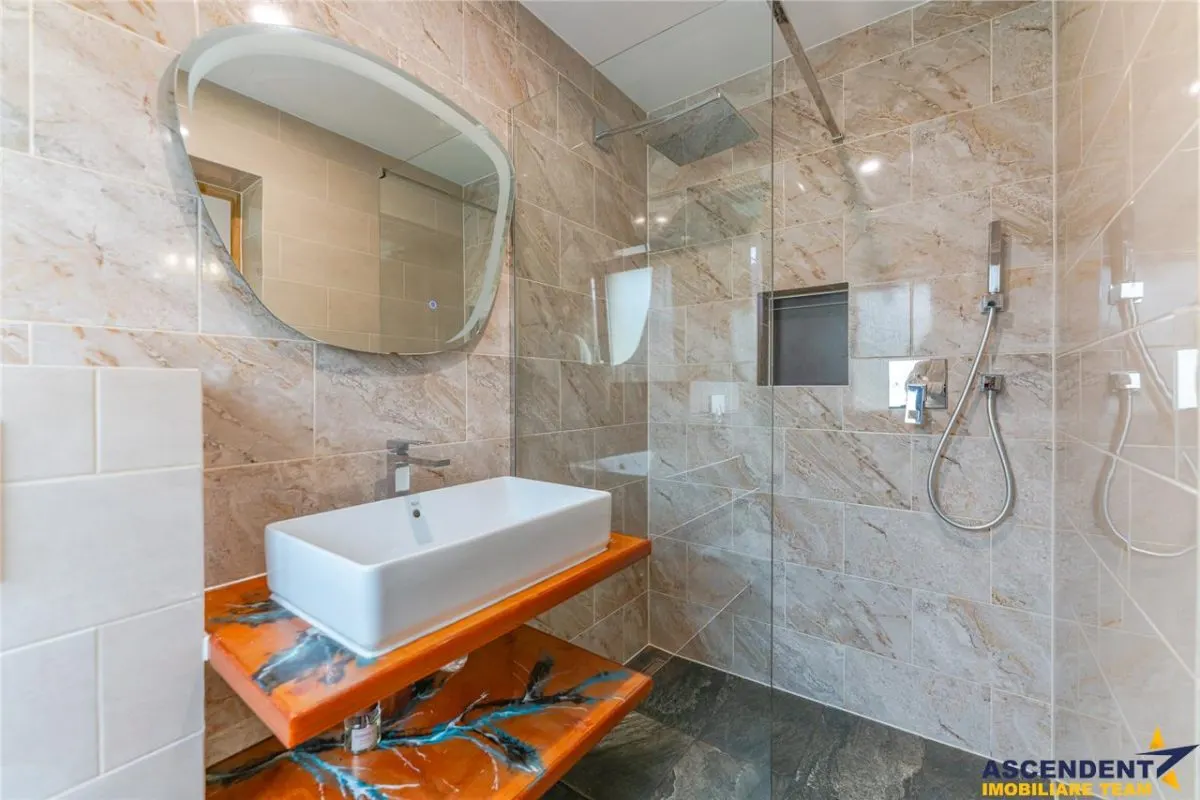 FILM& 3D! Vila high tech, cu semineu, terase,jacuzzi, 151 mp cu acte, 319 mp fara acte, zona Grivitei, Brasov - foto 18