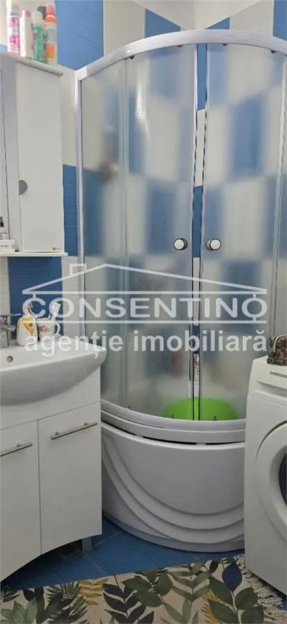Se vinde imobil cu 2 camere , bdul N. Balcescu , liber , decomandat - foto 4