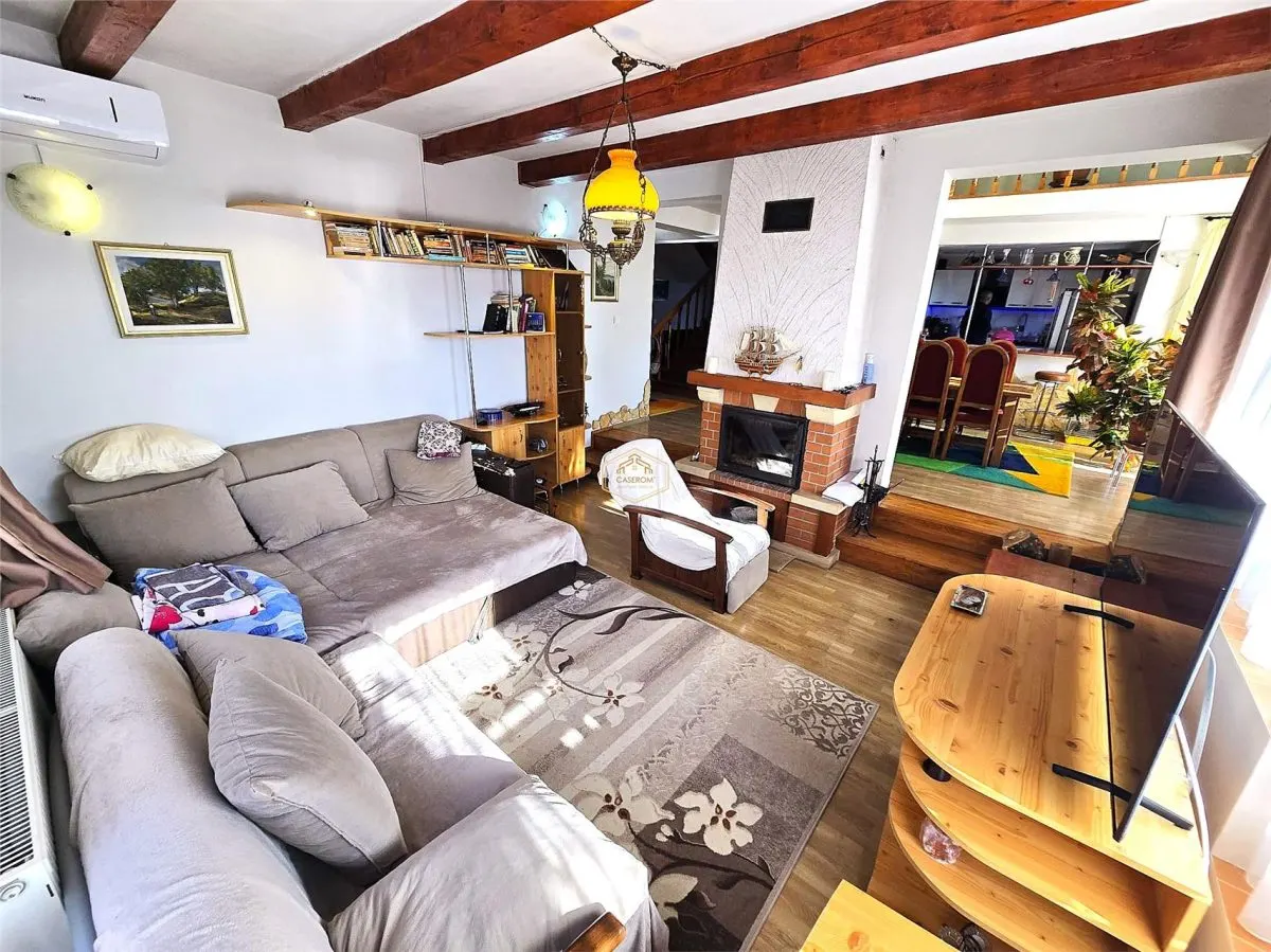 VIDEO | Domeniu privat la Padurea Noroieni | Vila D + P + M cu 9 camere | Curte, foisor, jacuzzi - foto 6
