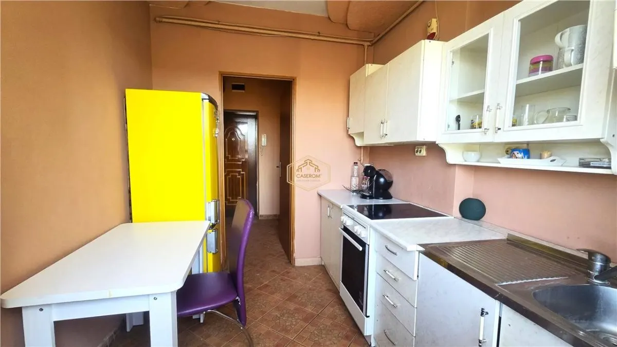 Centru - Apartament luminos cu 2 camere pe Calea Traian - foto 11