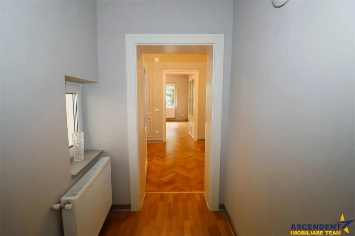 Eleganta si stil: spatiu birouri, locatie premium, Parcul Central, Brasov - foto 4