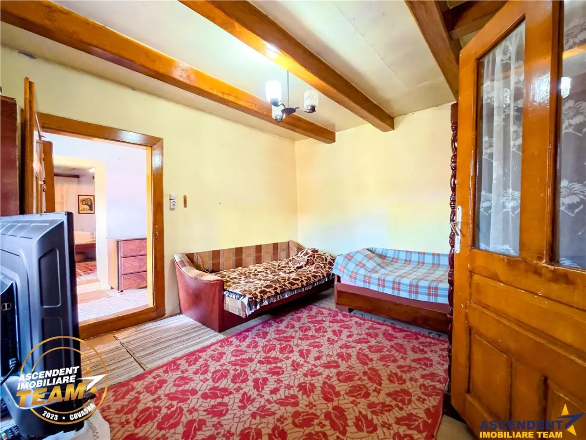 REZERVAT ! Casa traditionala din lemn, cu sura din piatra, Arcus, Covasna. - foto 20
