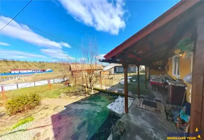 Tur 3D! Casa traditionala+ domeniu de 4.300 mp,livada,anexe:refugiu apreciabil Craiesti, la 28 km de Targu Mures. - foto 8