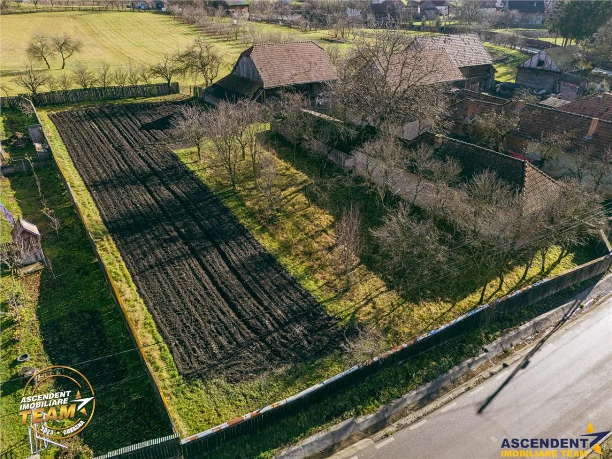 FILM! Constructie cu facilitati, teren productiv de 6.221 mp, Lemnia, Covasna - foto 1