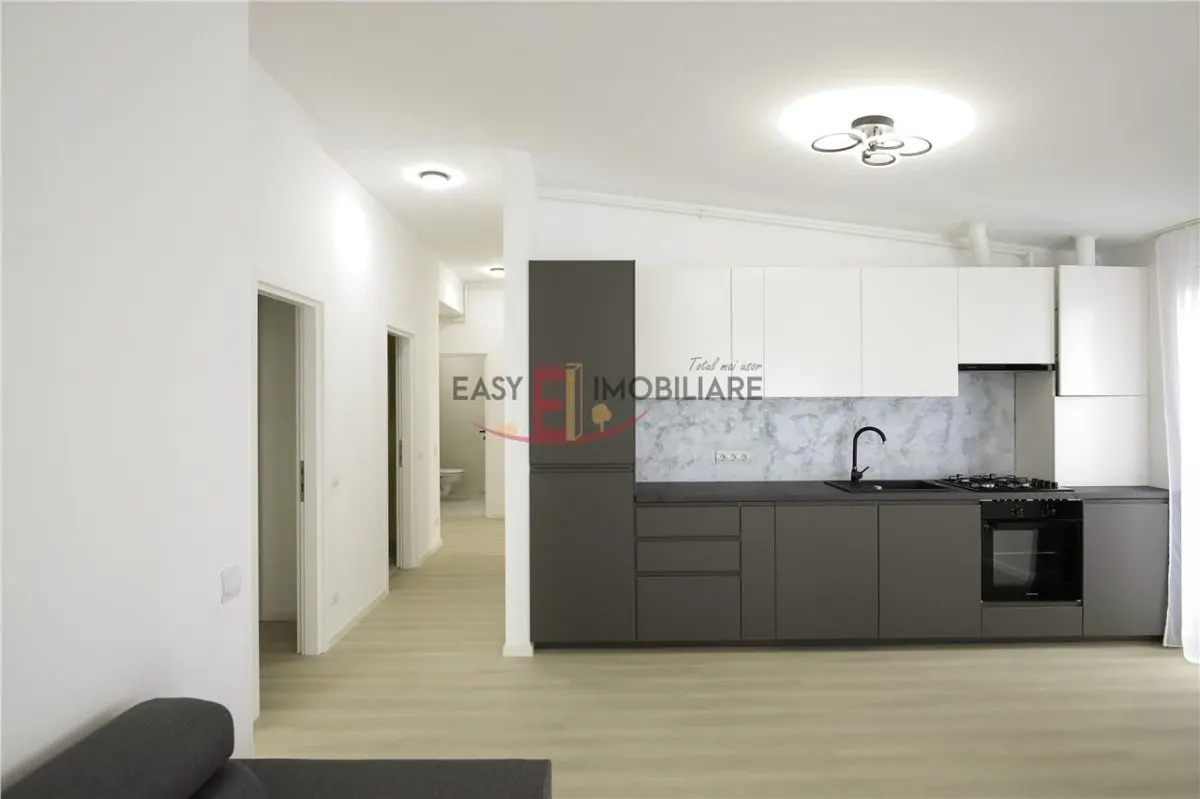 Apartament cu 3 camere – Central, bloc nou - Prima închiriere - foto 1