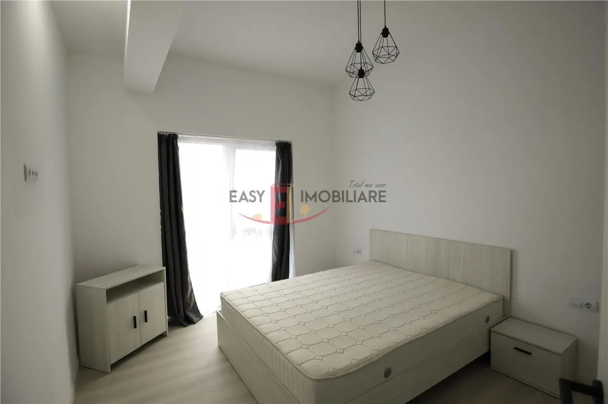 Apartament cu 3 camere – Central, bloc nou - Prima închiriere - foto 3