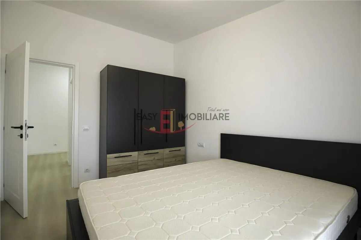 Apartament cu 3 camere – Central, bloc nou - Prima închiriere - foto 4