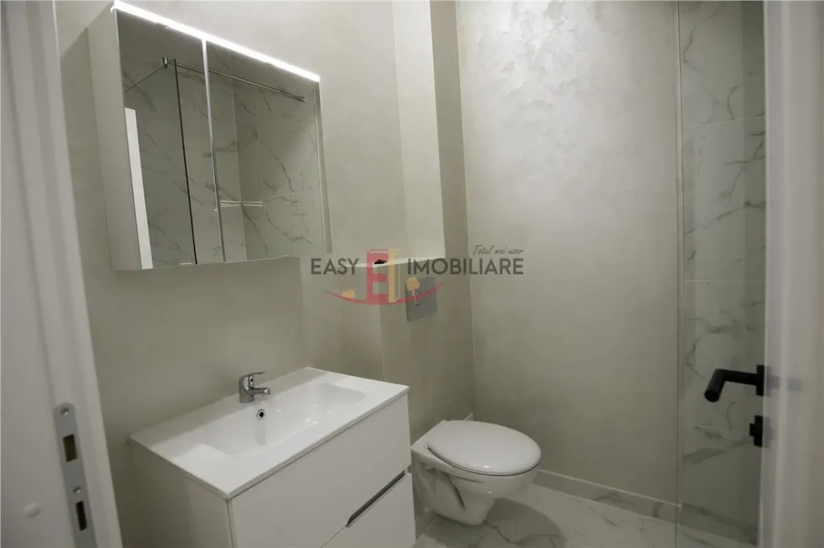 Apartament cu 3 camere – Central, bloc nou - Prima închiriere - foto 9