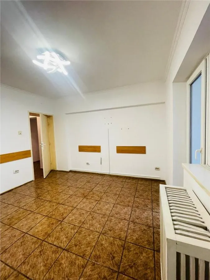 INCHIRERE APARTAMENT 3 CAMERE ZONA MALL VITAN  OCTAVIAN GOGA  SECTOR 3 - foto 12