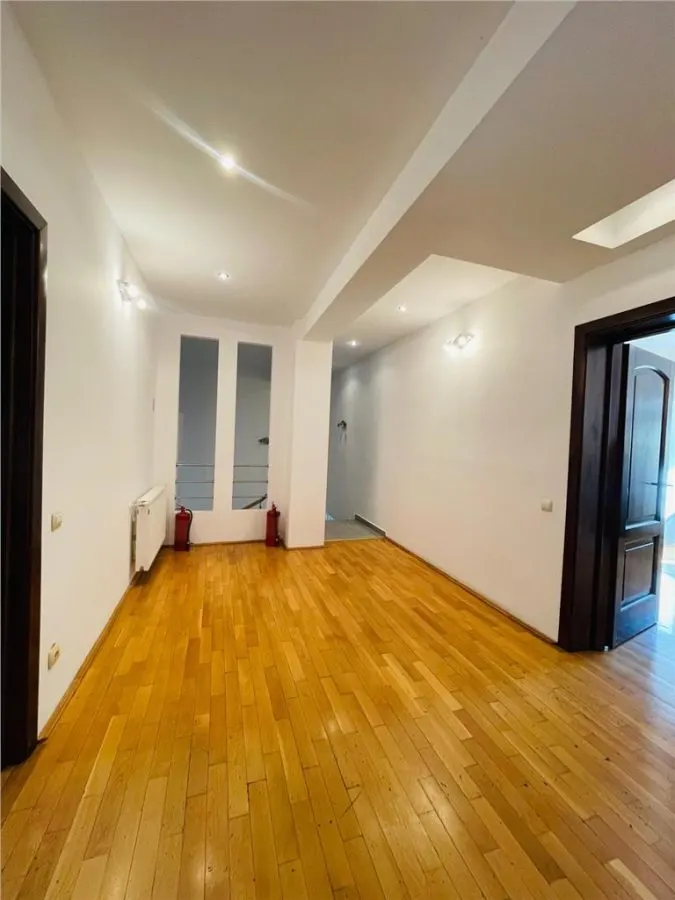 INCHIRIERE APARTAMENT DE LUX 5 CAMERE DUPLEX NICOLAE G CARAMFIL HERASTRAU - foto 19