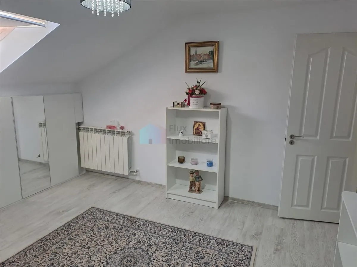 Apartament cu 3 camere de lux in zona centrala - foto 23