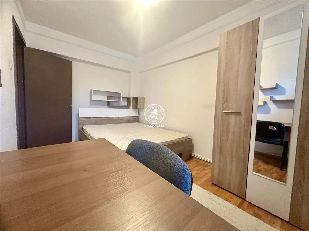 Apartament 3 camere de inchiriat Centru - foto 6