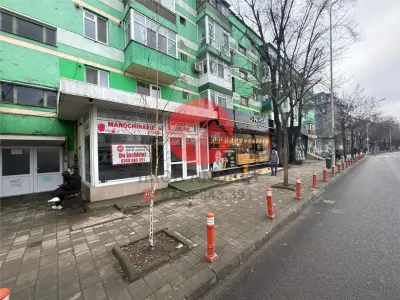 Spatiu comercial 80 mp ultracentral, vitrina mare, trafic pietonal intens - Tulcea