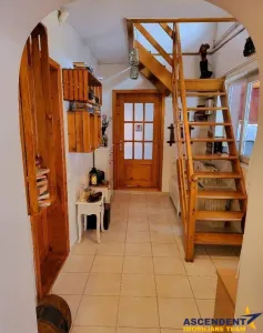 Vila mobilata si utilata, gradina de pomi fructiferi - foto 13