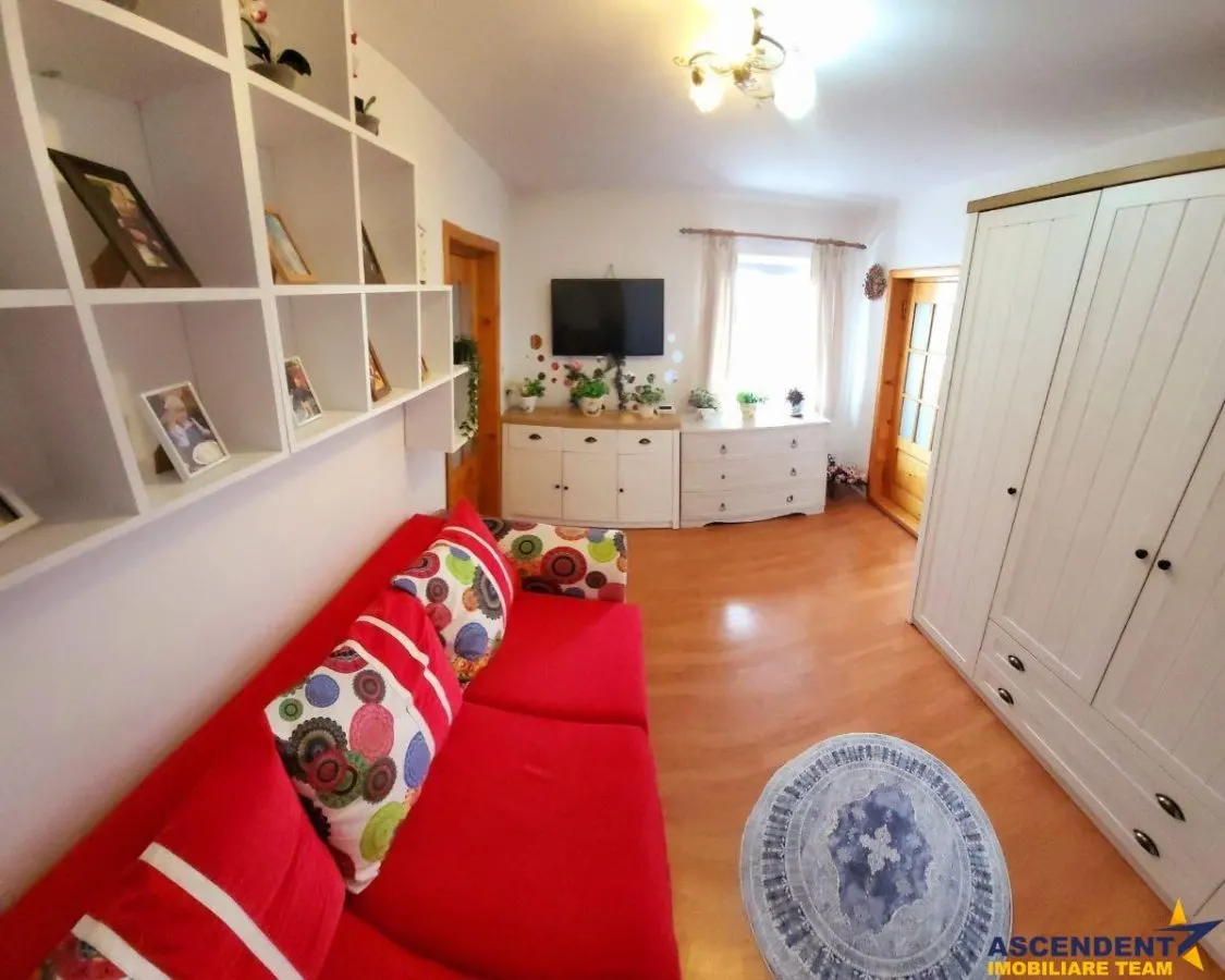 Vila mobilata si utilata, gradina de pomi fructiferi - foto 9