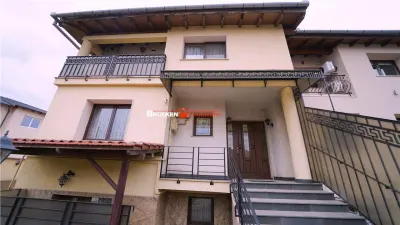 Casa primitoare in cartierul Iosia - Oradea