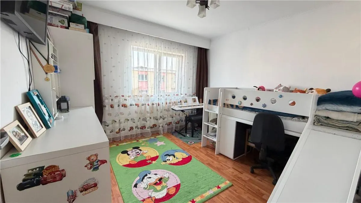Apartament 3 camere, zona Sc Nr. 3 - foto 6