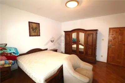 Casa 200 mp+ teren 1100 mp, 2 fronturi stradale - foto 11