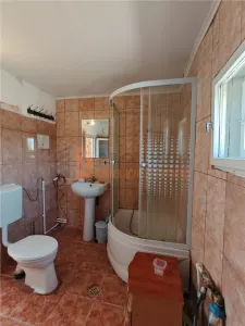 Casa tip parter zona Candesti - foto 12
