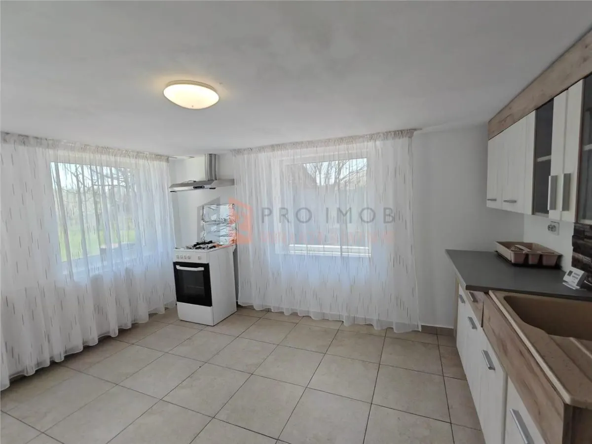 Casa tip parter zona Candesti - foto 9