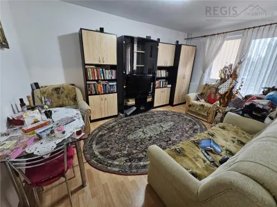 Apartament 3 camere decomandate, zona Astra - Brasov
