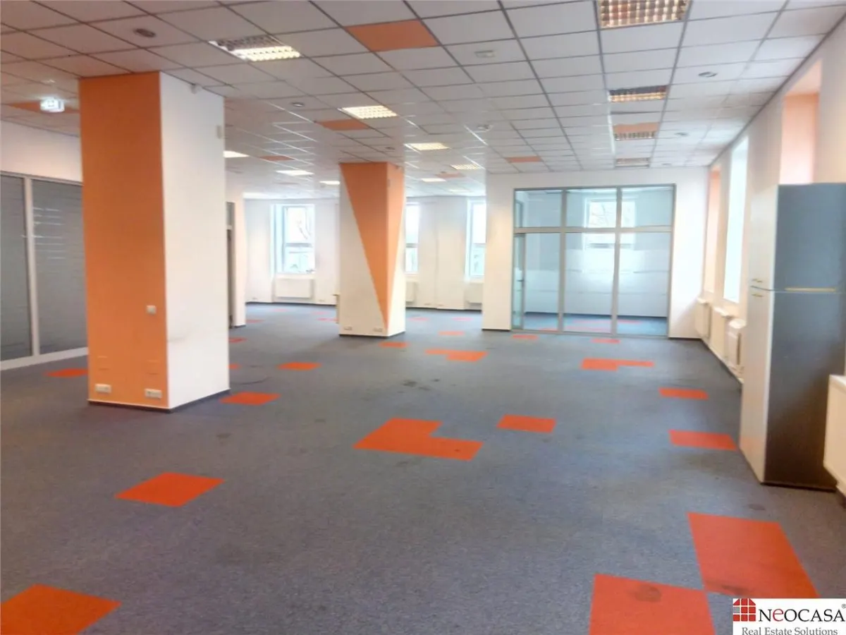 SPATIU IN CLADIRE DE BIROURI CLASA A, FINISAJE PREMIUM, FACILITATI MODERNE - foto 1