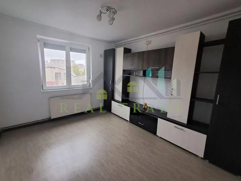 Apartament 2 camere zona Grivitei - foto 1