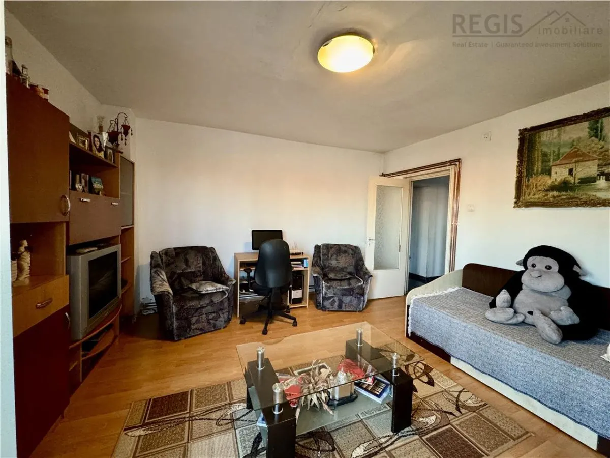 Apartament 3 camere decomandat de vanzare | Zona Judetean - foto 4