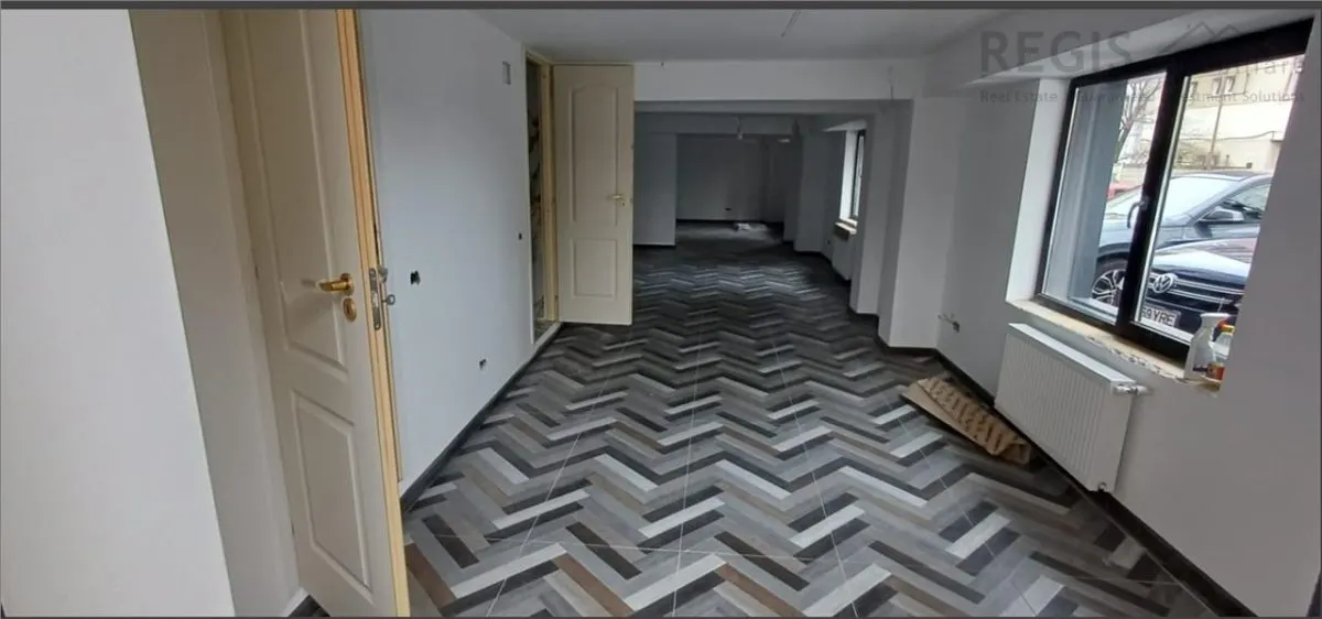 Spatiu comercial zona Centrala - foto 2