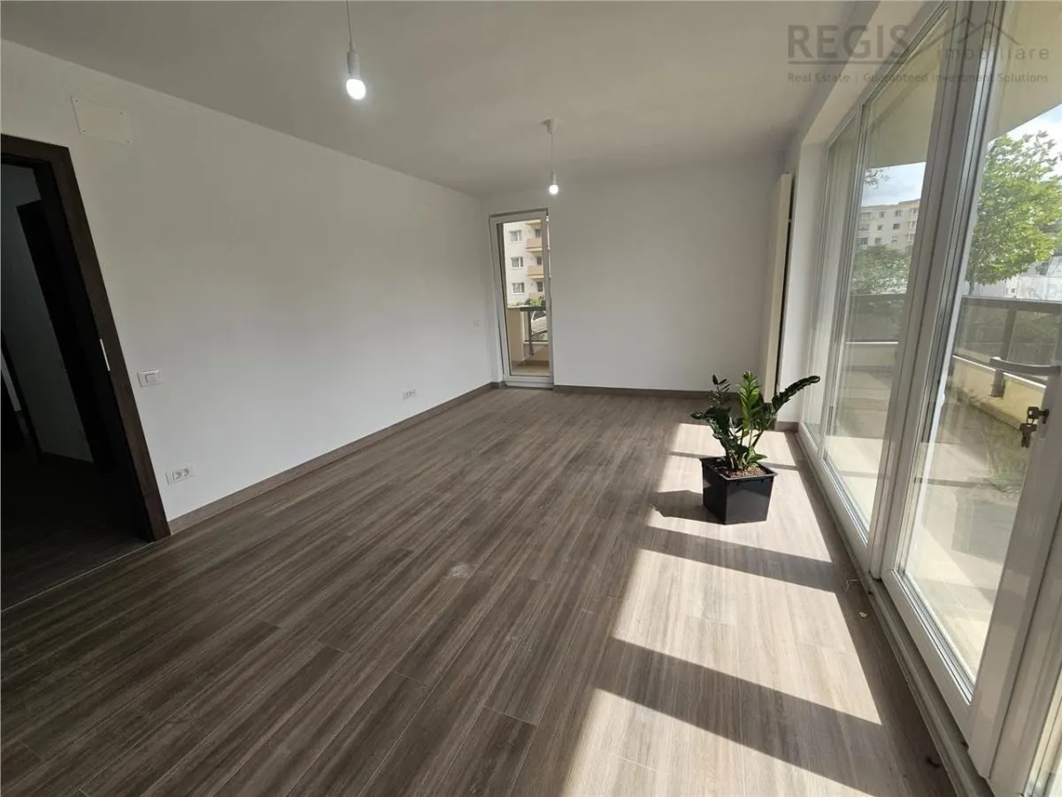 Spatiu Comercial 85mp URBAN PLAZA - foto 4